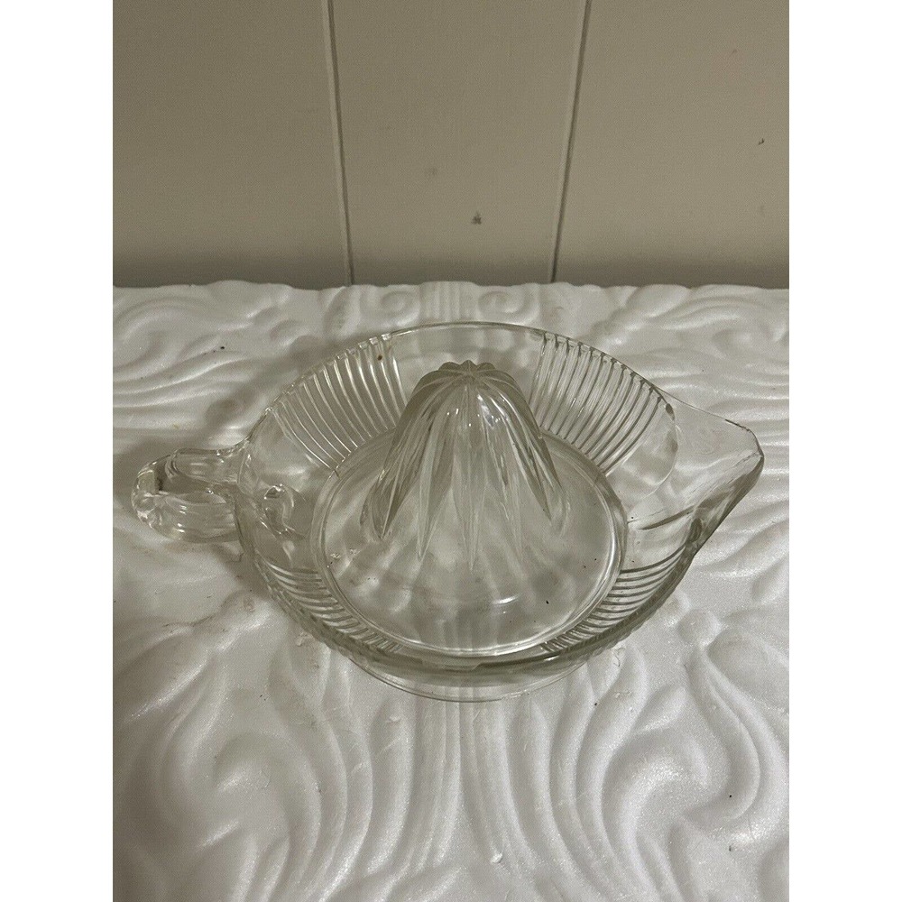 Lg Glass Orange/ Lemon Juicer